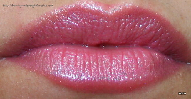 Revlon Carnation (025) ColorBurst Lipstick 