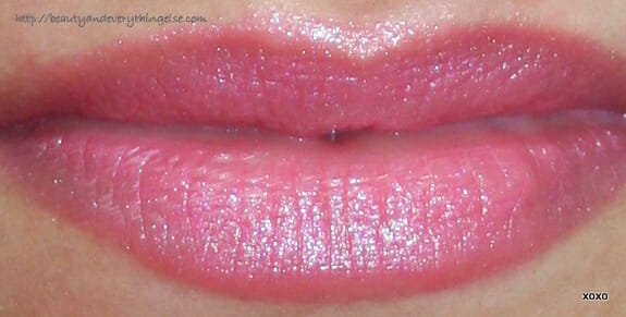 Revlon Carnation (025) ColorBurst Lipstick 