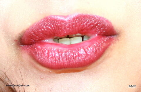 Vampy Red Lipstick Look